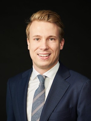 Dealmaker photo