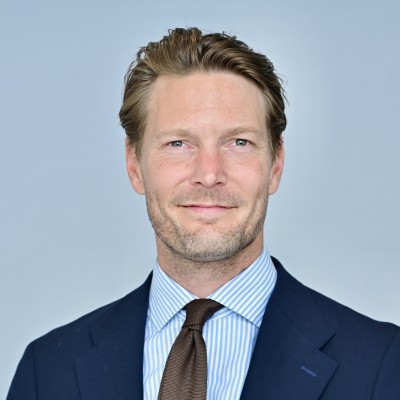 Dealmaker photo
