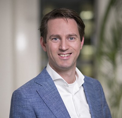 Dealmaker photo