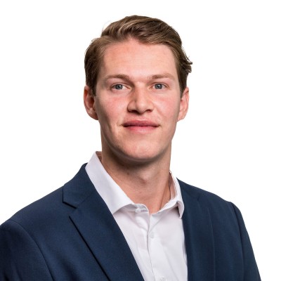 Dealmaker photo