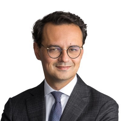 Dealmaker photo
