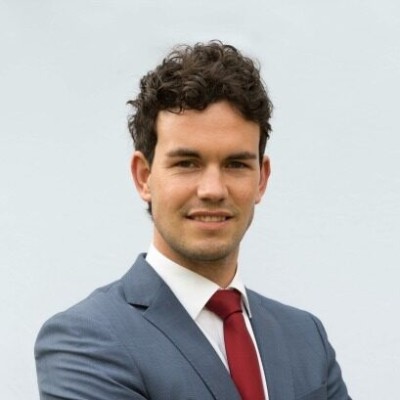 Dealmaker photo