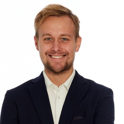 Dealmaker photo
