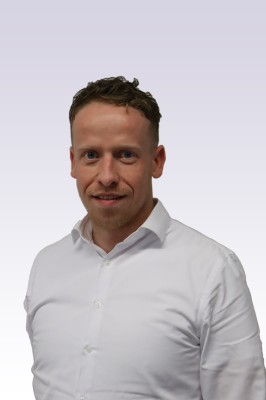 Dealmaker photo
