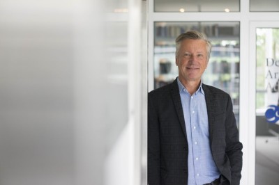 Dealmaker photo
