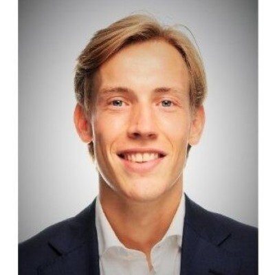Dealmaker photo