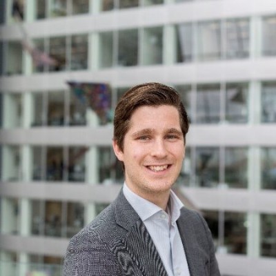 Dealmaker photo