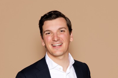 Dealmaker photo