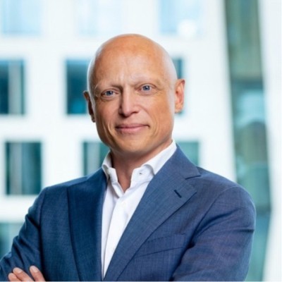 Dealmaker photo