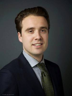 Dealmaker photo