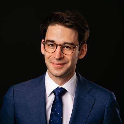 Dealmaker photo