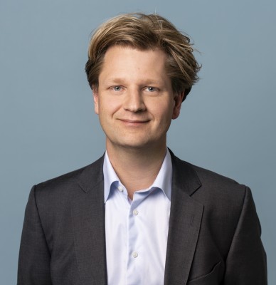Dealmaker photo