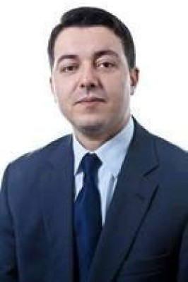 Dealmaker photo
