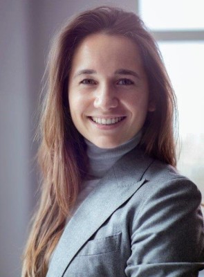 Dealmaker photo